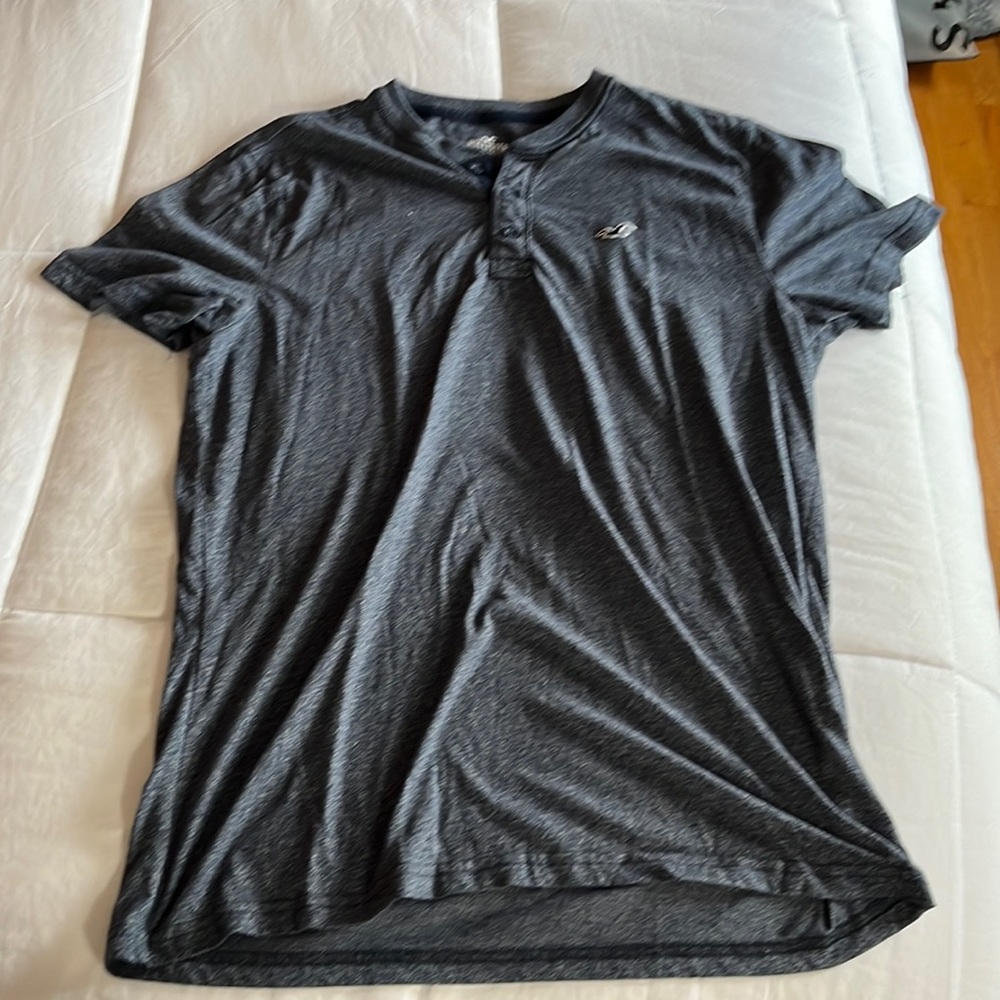Mens Hollister T shirt